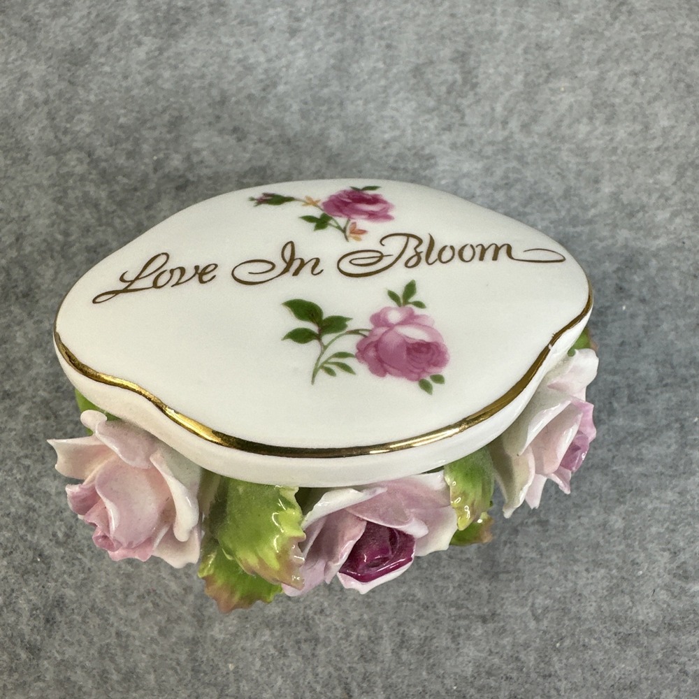 Vtg Maruri Masterpiece Enesco 1979 Bone China "Love In Bloom" Delicate Pink Rose